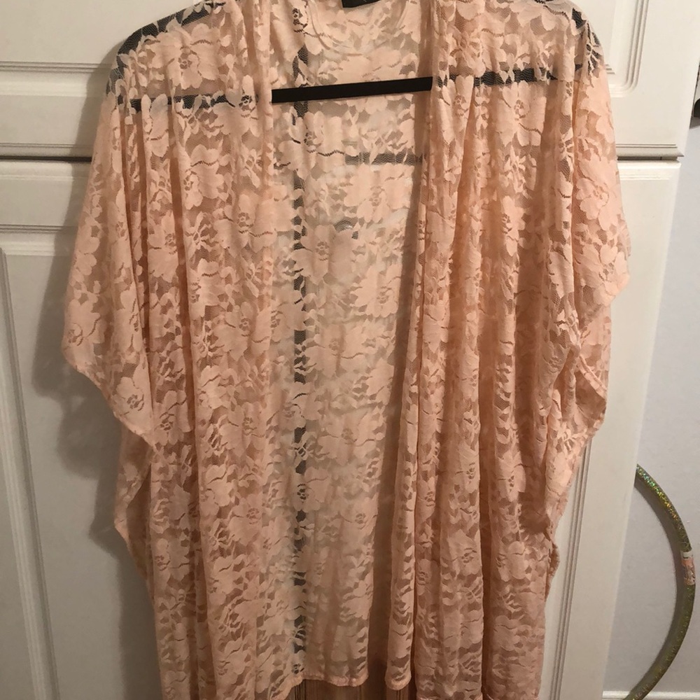 Lace fringe kimono